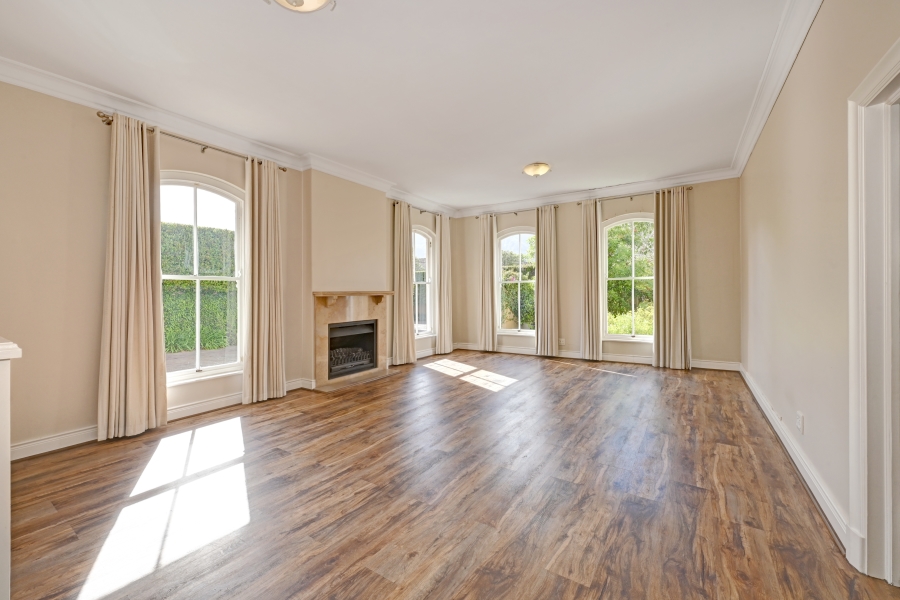 To Let 4 Bedroom Property for Rent in Constantia Western Cape